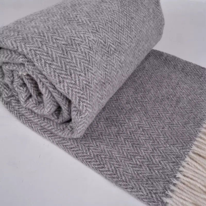 warm plaid van wol voor over het bed of op de bank