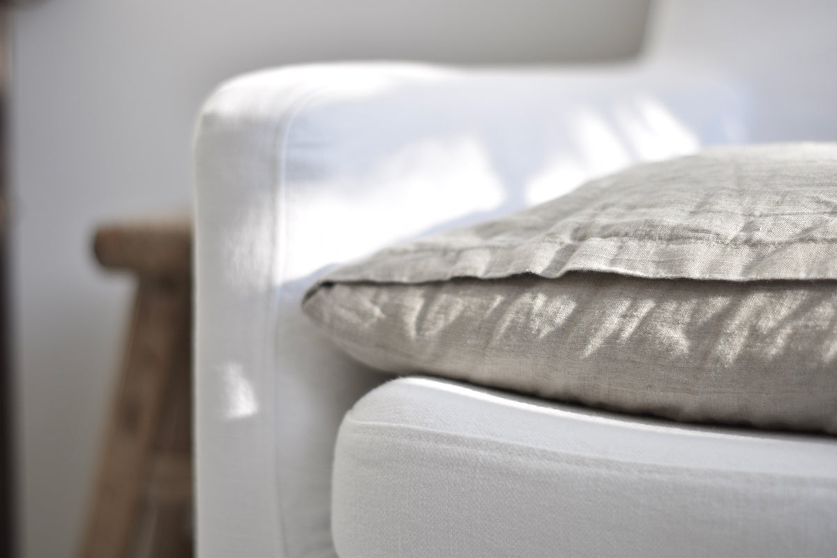 Sierkussen voor interieur met natuurlijke tinten.