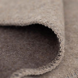 Bruine merino wollen deken.